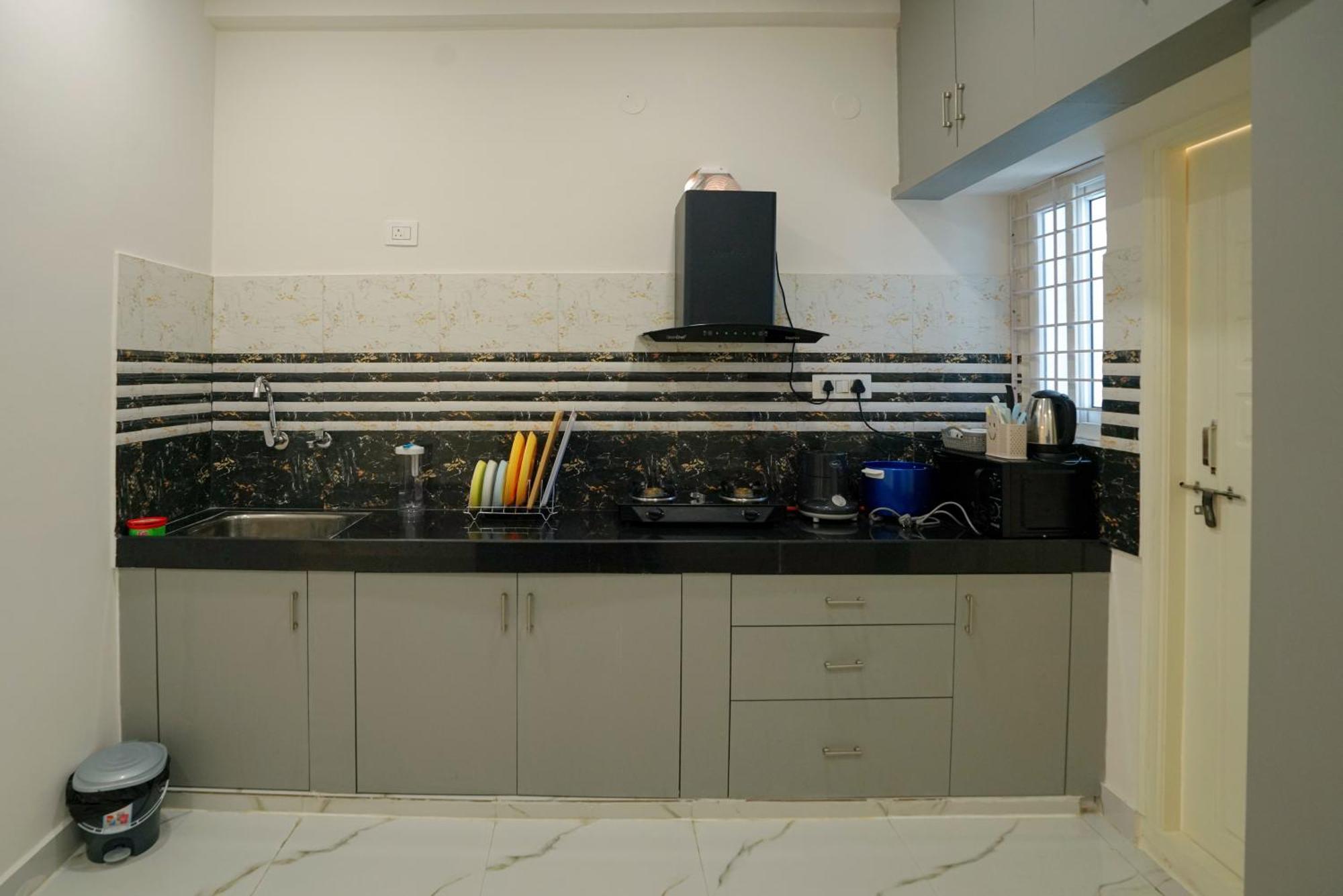 N Cube Serviced Apartments ハイデラバード エクステリア 写真